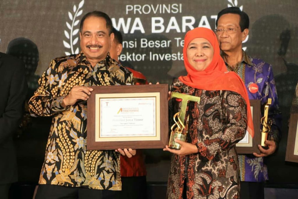 Pemprov Dan Tiga Kabupaten Kota Jawa Timur Terima Penghargaan IAA 2019