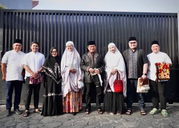 Mas Dhito Bersama Pak Pram Rayakan Lebaran Idul Fitri di Kediri