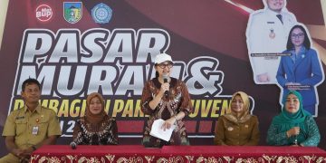 Jelang Lebaran, Mbak Cicha Pimpin Kegiatan Pasar Murah