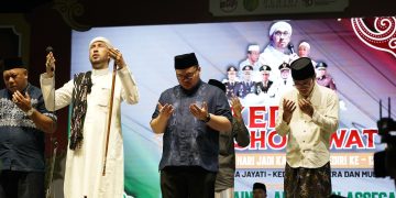 Mas Dhito Sholawatan Bareng Zahir Mania, Habib Bidin: Semoga Kediri Semakin Baik