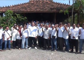 Deklarasi Bareng Ratusan Relawan, Aushaf Fajr Siap Maju Pilbup Nganjuk 2024