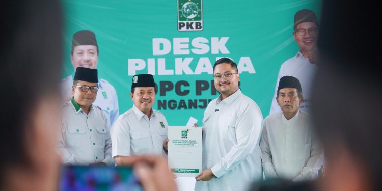 Bertekad “Gugah Nganjuk” Aushaf Fajr Daftar Bacabup ke PKB