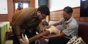 Mas Dhito Beri Alat Bantu Mobiltas untuk Difabel, yang Belum Bisa Usul