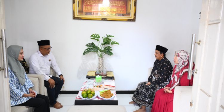 Mbak Vinanda Sowan ke Ketua PPP Kota Kediri