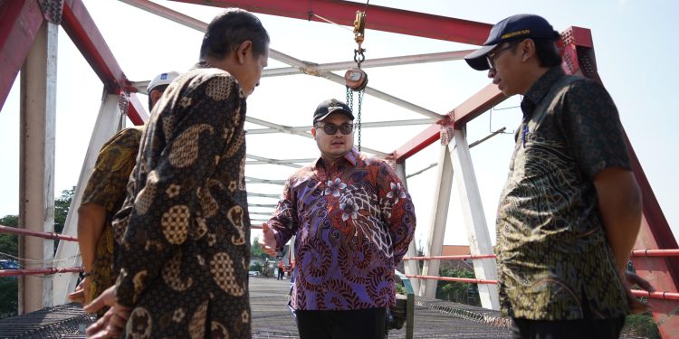 Mas Dhito Pastikan Juli Jembatan Jongbiru Siap Diresmikan