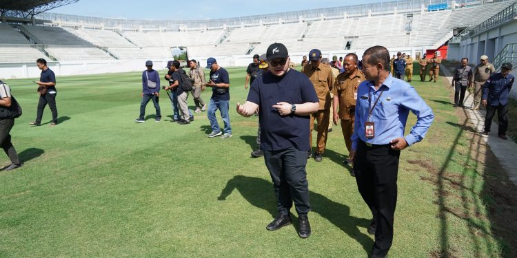 Mas Dhito Sebut Pembangunan Stadion Dilanjutkan Kementerian PUPR 