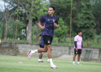 Kesan dan Target Ezra Walian Bersama Persik Kediri