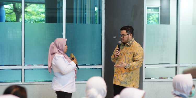 Mas Dhito Berencana Ajukan Bidan-bidan Kontrak di Kediri jadi PPPK