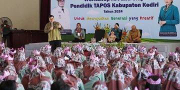 Mas Dhito Targetkan Pemberian Insentif untuk Ribuan Guru Tapos di Kediri