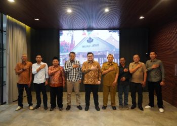 Bupati Dhito Berharap Kehadiran Masyarakat di TPS Meningkat saat Pilkada 2024
