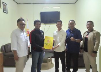 Target Medali Emas, KONI Kabupaten Kediri Lepas Atlet PWI Kediri Untuk PORWANAS XIV di Banjarmasin