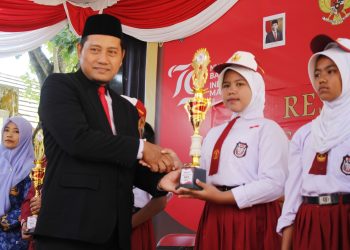Pengumuman Pemenang Lomba Gerak Jalan Warnai Resepsi HUT RI di Kecamatan Kayen Kidul
