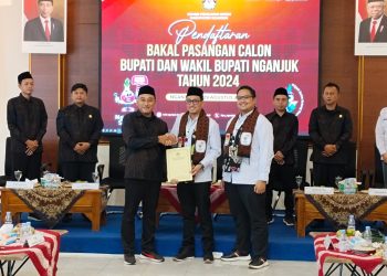 Diiringi Lantunan Rebana Bapa Cabup Gus Ibin – Aushaf Resmi Mendaftar ke KPU Kabupaten Nganjuk
