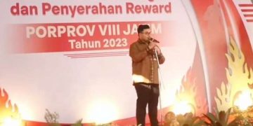 KONI Kabupaten Kediri Serahkan Reward Atlet Di Porprov-VIII