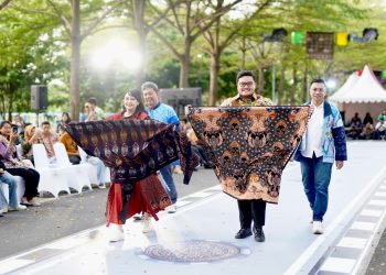Redesain Motif Panji, Mas Dhito Gelar Kediri Fashion Batik Festifal