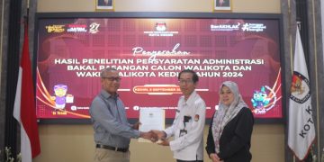 KPU Kota Kediri Serahkan Berita Acara Penelitian Persyaratan Administrasi Pasangan Calon Peserta Pilkada Kota Kediri 2024