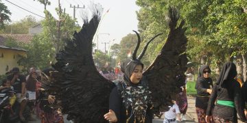 Meriah, Gelaran Baris Kreasi Kayen Kidul Dipadati Warga