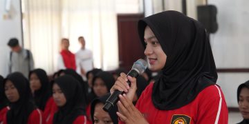 Anggota Paskibra Ingin Jadi Polisi, Mas Dhito: Basuhlah Kaki Ibumu