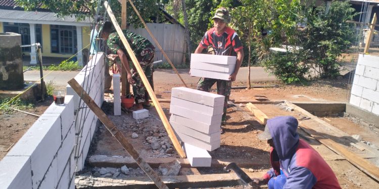 Kejar Target Waktu, Satgas TMMD 122 Terus Dikebut Rehab RTLH