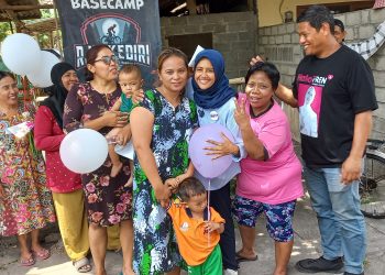 Kunjungi Penderita Stroke Di Kelurahan Rejomulyo, Bunda Fey Pastikan Layanan Kesehatan Menjadi Prioritas