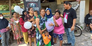 Kunjungi Penderita Stroke Di Kelurahan Rejomulyo, Bunda Fey Pastikan Layanan Kesehatan Menjadi Prioritas