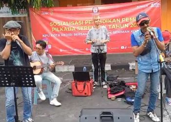 Gandeng Kelompok Seniman dan Musisi Kediri KPU Kota Kediri Gelar Sosialisasi Pendidikan Pemilih
