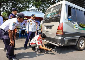 Kendalikan Pencemaran Udara, Pemkot Kediri Uji Emisi Kendaraan Roda Empat