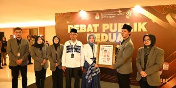 Mbak Vinanda – Gus Qowim Tampil Memukau di Debat Publik Kedua, Semua Pertanyaan dan Tanggapan Dilalap Habis