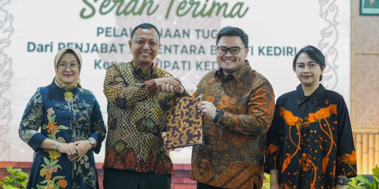 Pasca Serah Terima Jabatan dari Pjs Bupati, Mas Dhito Aktif Kembali Menjabat Bupati Kediri