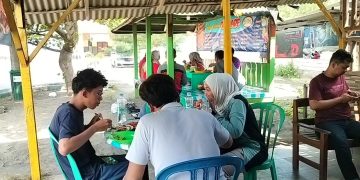 Menjelang Liburan Perayaan Natal dan Tahun Baru 2024 Pantai Sine Mulai Ramai Pengunjung