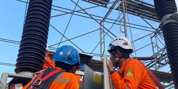 Tingkatkan Keandalan Listrik Jelang Nataru PLN UPT Karawang sukses Operasikan Kembali Bay 150kV Kapasitor GI Pabuaran