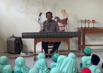 113 Anak TK Dan Kelompok Bermain Kunjungi Polsek Plemahan