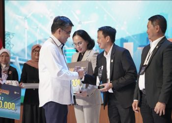 General Manager PLN UIT JBT, Abdul Salam Nganro Raih Penghargaan Leadership Safety Award dalam Ajang Bulan K3 Nasional 2025