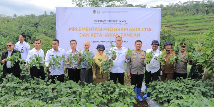 Kakanwil Ditjenpas Jatim Laksanakan Serangkaian Acara Sosial dan Panen Raya, SAE L’SIMA Kembali Tunjukkan Hasil  Manfaatnya