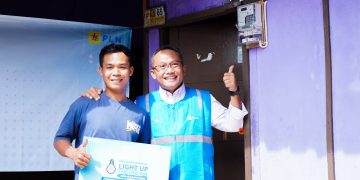 Berkah Ramadhan, PLN UIT JBT Nyalakan Listrik, Wujudkan Mimpi Masyarakat dalam Light Up The Dream