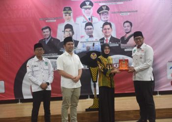 Wali Kota Kediri Mbak Vinanda dan Wakil Gubernur Jawa Timur Hadiri Pelantikan PD KAMMI Kediri Raya dan Milad KAMMI Ke-27