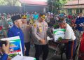 Peringati HPN 2025, Polres Kediri bersama PWI Kediri Beri Bingkisan Kepada 200 Tukang Becak
