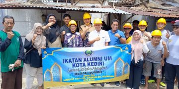 Bedah Rumah Warga Burengan, Mbak Vinanda Ajak Kolaborasi Bangun Kota Kediri