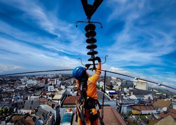 Kisah Inspiratif dari Quientha Ayu, Sosok Kartini di Garda Terdepan Kelistrikan Indonesia