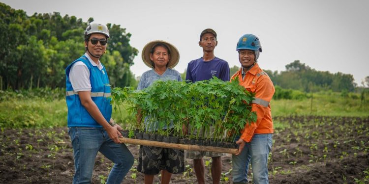Memotret Ketulusan Ibu Pariyem Demi Terangnya Negeri pada Peringatan Hari Kartini