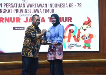 Vinanda Prameswati Terima Penghargaan Tokoh Muda Pemberdaya Masyarakat dari PWI