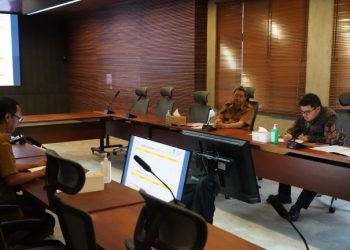 Mas Dhito Instruksikan Dinas PUPR Prioritaskan Perbaikan Jalan Kabupaten