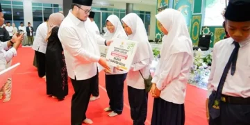 Berbagi Kebahagiaan, Mas Dhito Gelar Buka Bersama dan Beri Santunan Anak Yatim