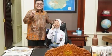 Siswa SMA Dharma Wanita Ini Tak Percaya Dapat Kesempatan Duduk di Kursi Kerja Bupati Dhito