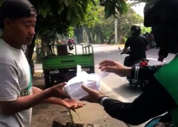 Wujud Kepedulian Sesama, SMSI Scooter Club Adakan Program Berbagi