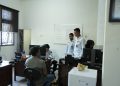 Kantor Imigrasi Kediri Melakukan Serah Terima Warga Negara Filipina Pelanggar Hukum Keimigrasian ke Rumah Detensi Imigrasi Surabaya