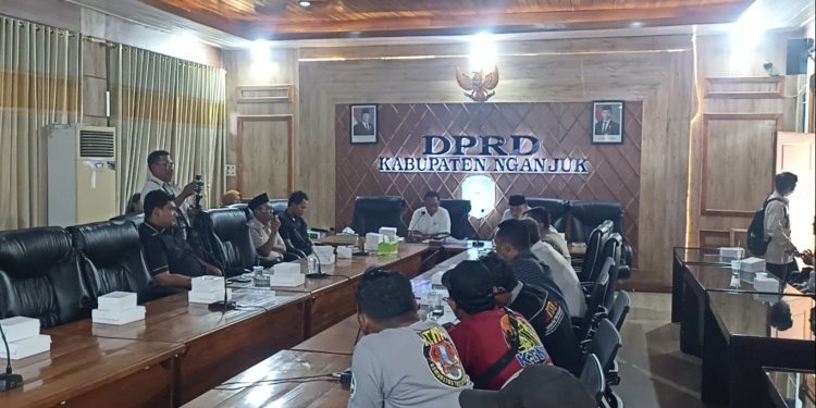 Komisi III DPRD Nganjuk Gelar Rapat Dengar Pendapat, Tampung Keluhan Sopir Truk Lokal