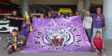 Heboh!! Ingin Ungukan Kembali Stadion Brawijaya The Real Purple Hadir Di Gresik