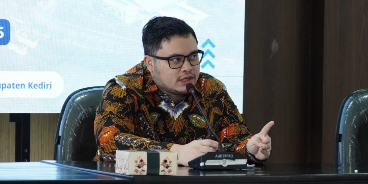 Mas Dhito Imbau ASN Pemkab Kediri Hindari Flexing