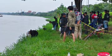 Kolaborasi Komunitas Kediri, Tebar 6.000 Benih Bader Abang di Sungai Brantas